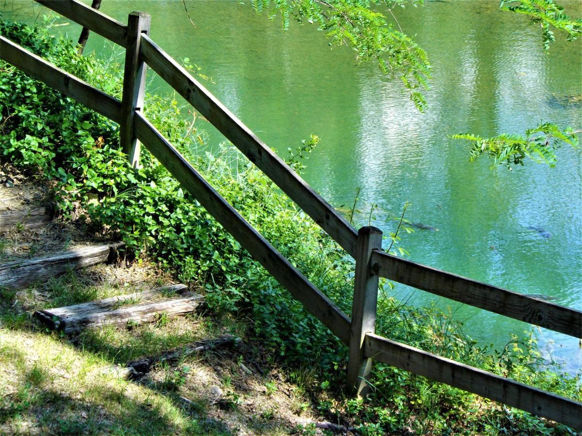 La Magnanerie dhôtes , Les roulottes insolites Sauve Extérieur photo
